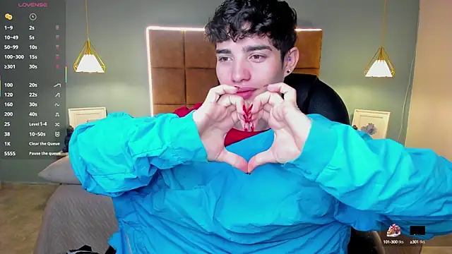 AlejooTwink online show from October 4, 3:44 am