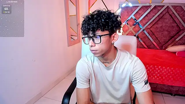 AkazaBoy  online show from March 8, 4:41 am