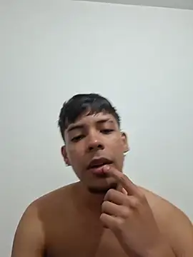 Elputas online show from June 24, 3:26 pm