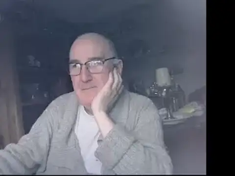 Adamdaddybear online show from December 5, 3:28 pm