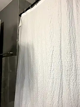 Festivitiesking1 online show from November 25, 9:06 pm