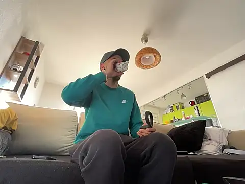 Rebeu313 online show from January 7, 1:54 pm