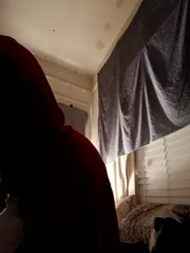 DevinToore online show from October 31, 8:50 am