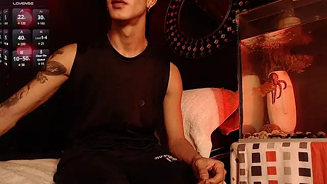 Snapshot of Godly_huan chatting on November 1, 2:48 am Godly huan online show from November 1, 2:48 am