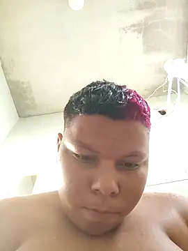 putoso031 online show from February 6, 8:13 pm