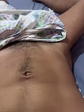 Snapshot of E_Himeros chatting on December 21, 5:47 am E Himeros online show from December 21, 5:47 am