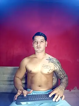 Snapshot of paul_luis chatting on October 11, 12:58 am paul luis online show from October 11, 12:58 am