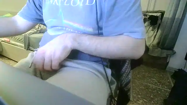 sbrodo96 online show from December 16, 9:33 pm