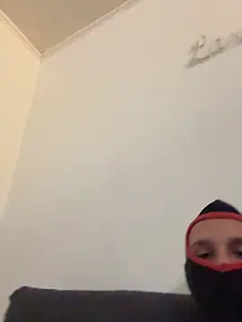 lescro95  online show from March 3, 5:20 pm