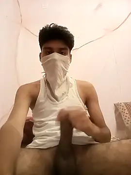 Snapshot of xxxgayroy12 chatting on March 4, 6:07 pm xxxgayroy12 online show from March 4, 6:07 pm