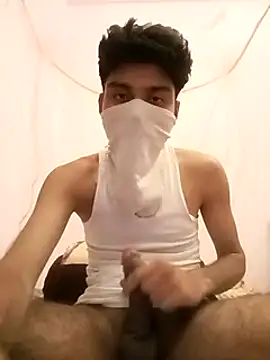 Snapshot of xxxgayroy12 chatting on March 6, 6:59 pm xxxgayroy12 online show from March 6, 6:59 pm