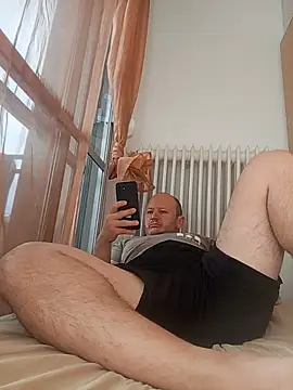 gato- online show from June 6, 1:28 pm