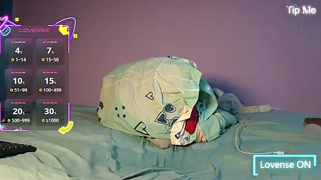 Dante Bear  online show from November 4, 3:18 am