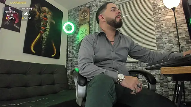 Ethan Castellano online show from April 11, 8:56 pm