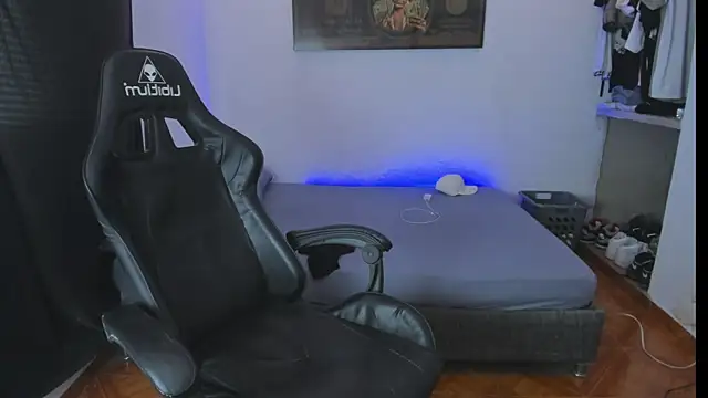 daddy jhons online show from January 13, 7:40 pm