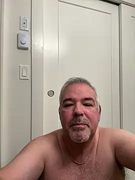 Snapshot of aarosteev2 chatting on December 18, 6:03 pm aarosteev2 online show from December 18, 6:03 pm