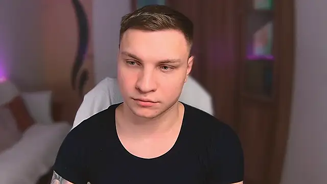 handsome guy01 online show from March 8, 12:53 am