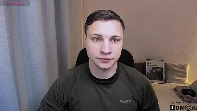 handsome guy01 online show from February 1, 4:49 pm