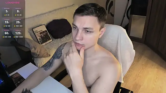 handsome guy01 online show from October 3, 9:03 am