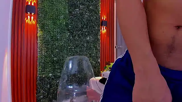 Valentino  X online show from September 9, 6:29 pm