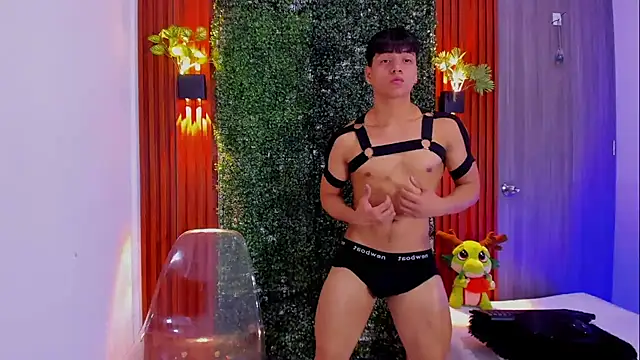 Valentino  X online show from October 21, 4:26 am