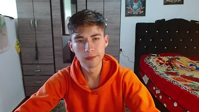 Snapshot of samael1107 chatting on October 24, 6:53 pm samael1107 online show from October 24, 6:53 pm