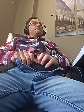 dadbod1178 online show from February 20, 7:41 pm