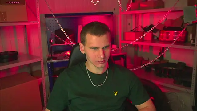 Snapshot of vance_rulez chatting on February 20, 7:34 am vance rulez online show from February 20, 7:34 am