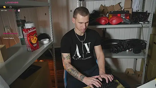 Snapshot of vance_rulez chatting on January 24, 6:35 am vance rulez online show from January 24, 6:35 am