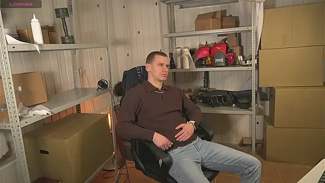 Snapshot of vance_rulez chatting on February 5, 6:35 am vance rulez online show from February 5, 6:35 am