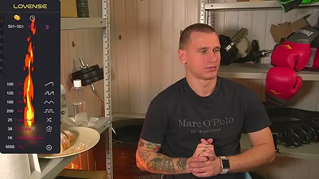 Snapshot of vance_rulez chatting on January 18, 6:42 am vance rulez online show from January 18, 6:42 am