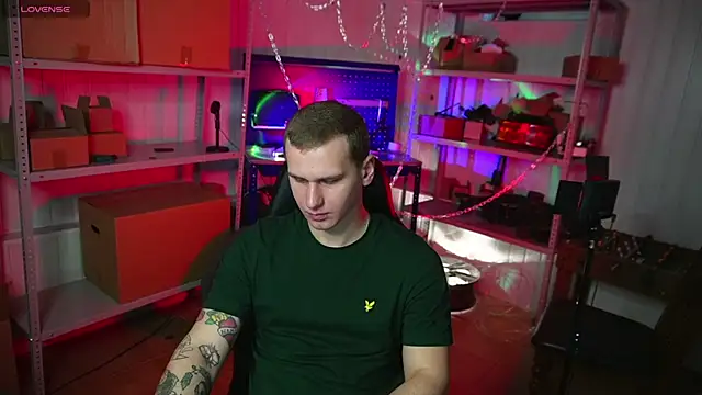 Snapshot of vance_rulez chatting on February 19, 8:12 am vance rulez online show from February 19, 8:12 am