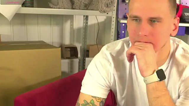 Snapshot of vance_rulez chatting on February 26, 7:42 am vance rulez online show from February 26, 7:42 am