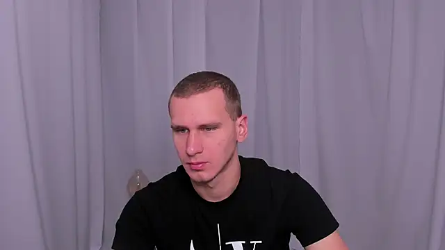 Snapshot of vance_rulez chatting on December 15, 6:29 am vance rulez online show from December 15, 6:29 am