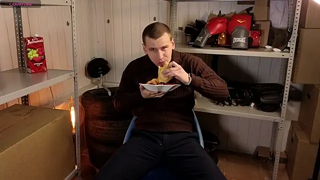 Snapshot of vance_rulez chatting on February 1, 6:54 am vance rulez online show from February 1, 6:54 am