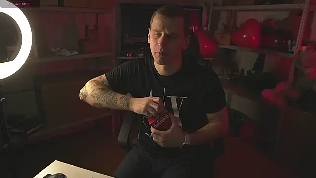 Snapshot of vance_rulez chatting on February 15, 6:44 am vance rulez online show from February 15, 6:44 am