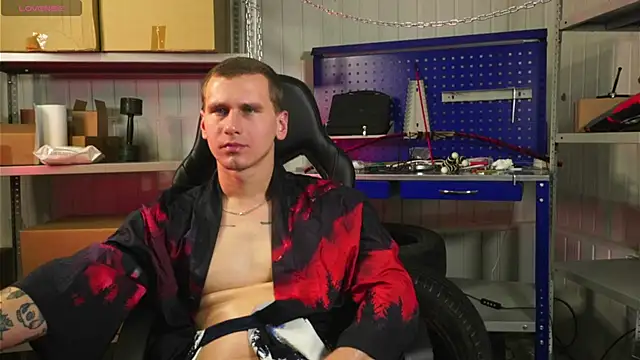 Snapshot of vance_rulez chatting on February 22, 7:34 am vance rulez online show from February 22, 7:34 am