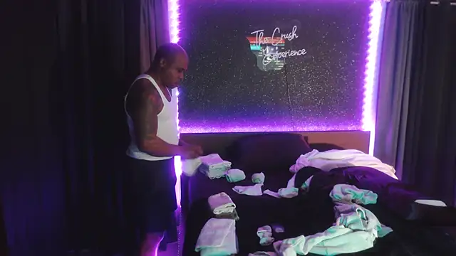 Dcrush17 online show from March 16, 5:03 am