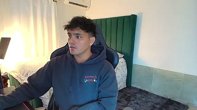 man dur07 online show from December 21, 9:23 pm