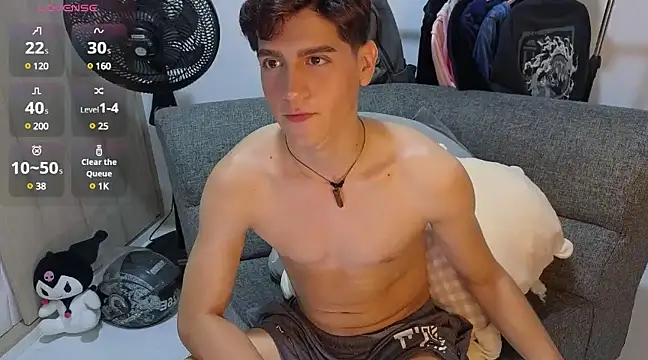 zackary 0 online show from December 11, 4:40 am