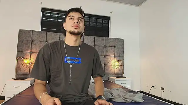 Amadeo Wild online show from March 7, 12:34 pm