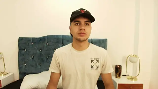 Amadeo Wild online show from January 14, 3:36 pm