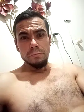 Snapshot of Hot796 chatting on September 19, 8:26 am Hot796 online show from September 19, 8:26 am