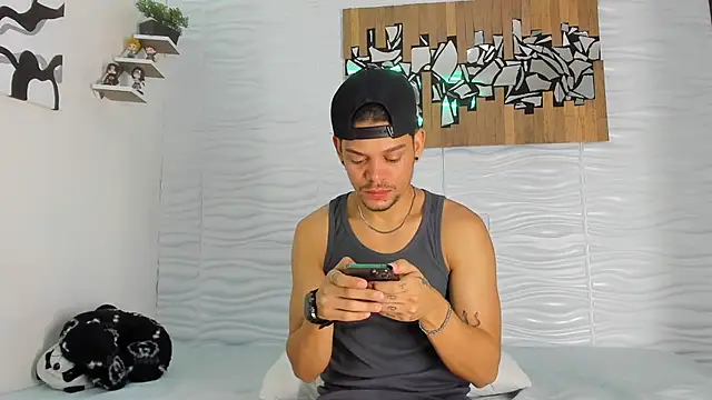 Friendsofeverything  online show from September 11, 1:43 pm