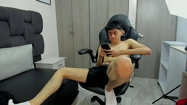 Yef Thin online show from January 8, 5:05 am