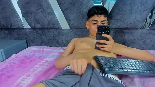 Yef Thin online show from April 18, 3:52 am