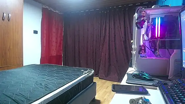 esjrobles online show from March 21, 3:12 am