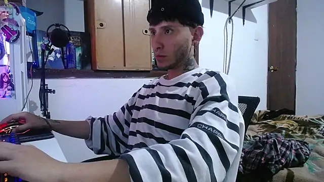 esjrobles online show from December 16, 2:25 am