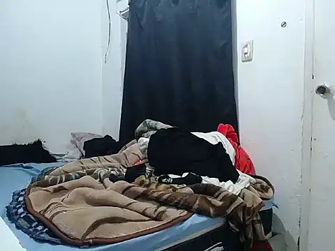 esjrobles online show from September 29, 12:35 pm