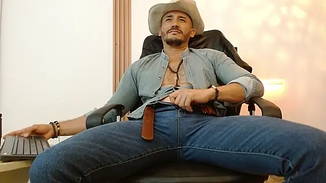 Reiko 85  online show from November 21, 7:46 pm